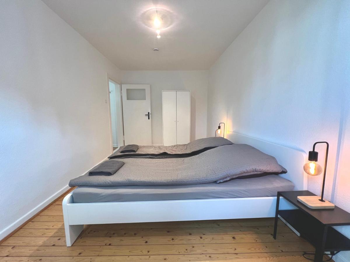 Doppelbett Unterkunft Vahrenwald-List Hannover Exterior photo